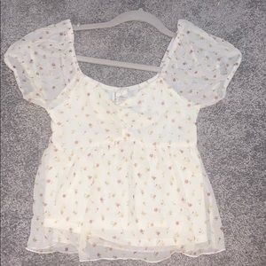 Tillys cute floral top